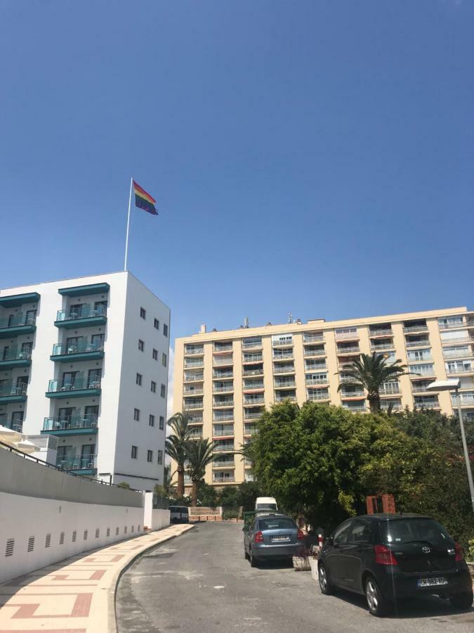 Apartments "La Roca" ตอร์เรโมลิโนส ภายนอก รูปภาพ